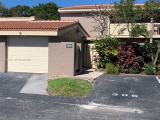 305 Bonnie Brae Way 27, Hollywood, FL 33021