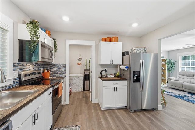 384 Ammons Rd, Spartanburg, SC 29306