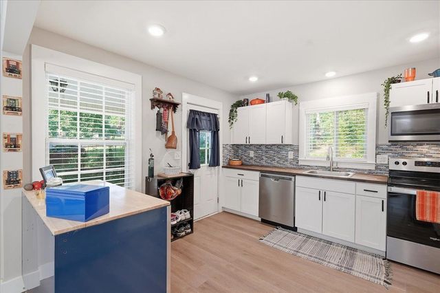 384 Ammons Rd, Spartanburg, SC 29306