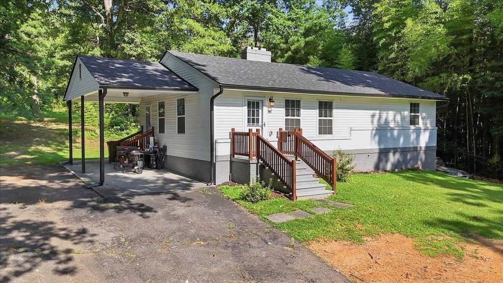 384 Ammons Rd, Spartanburg, SC 29306