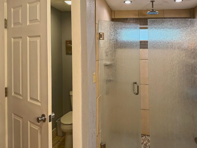 702 E Schubert ST E, Fredericksburg, TX 78624