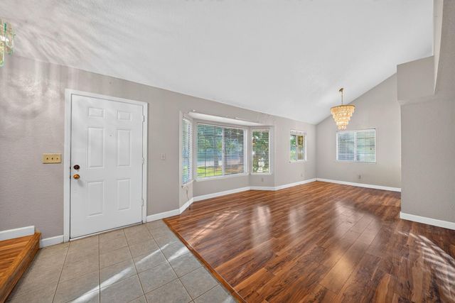 4129 W Regency Avenue, Fresno, CA 93722