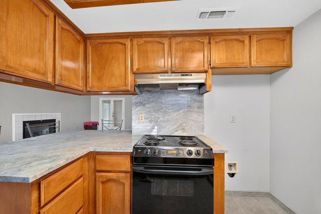 4129 W Regency Avenue, Fresno, CA 93722
