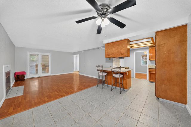 4129 W Regency Avenue, Fresno, CA 93722
