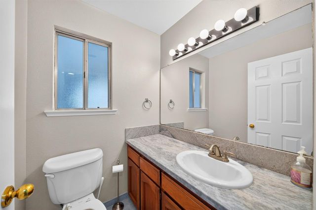 4129 W Regency Avenue, Fresno, CA 93722