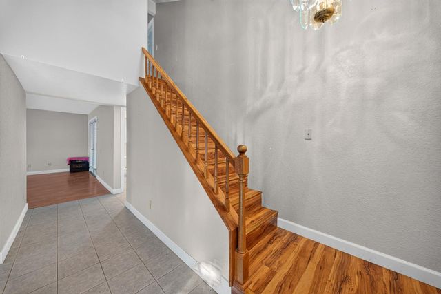 4129 W Regency Avenue, Fresno, CA 93722