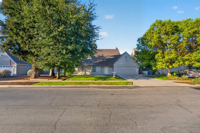 4129 W Regency Avenue, Fresno, CA 93722