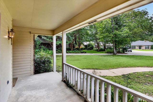 1306 Sandlewood Dr., Hattiesburg, MS 39402
