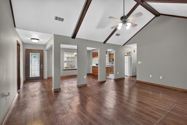 1306 Sandlewood Dr., Hattiesburg, MS 39402