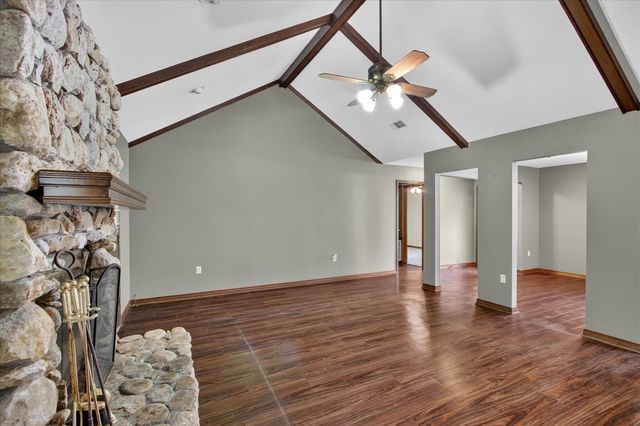 1306 Sandlewood Dr., Hattiesburg, MS 39402