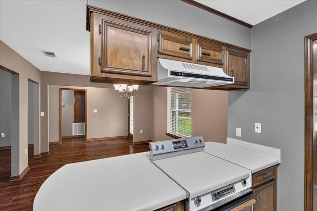 1306 Sandlewood Dr., Hattiesburg, MS 39402