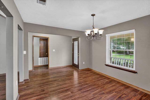 1306 Sandlewood Dr., Hattiesburg, MS 39402