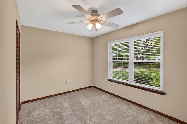 1306 Sandlewood Dr., Hattiesburg, MS 39402