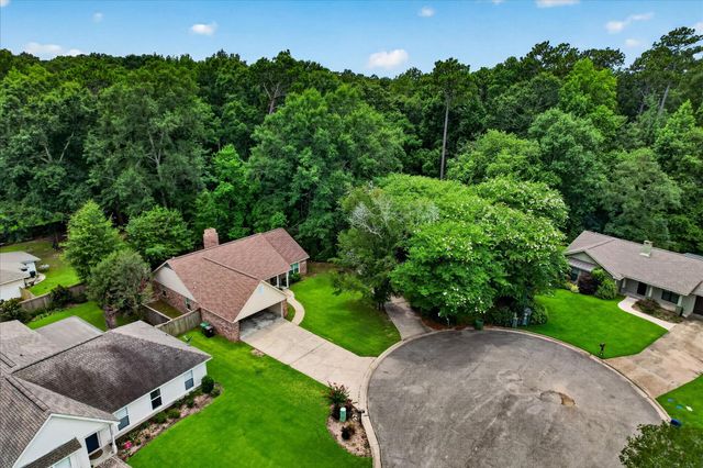 1306 Sandlewood Dr., Hattiesburg, MS 39402