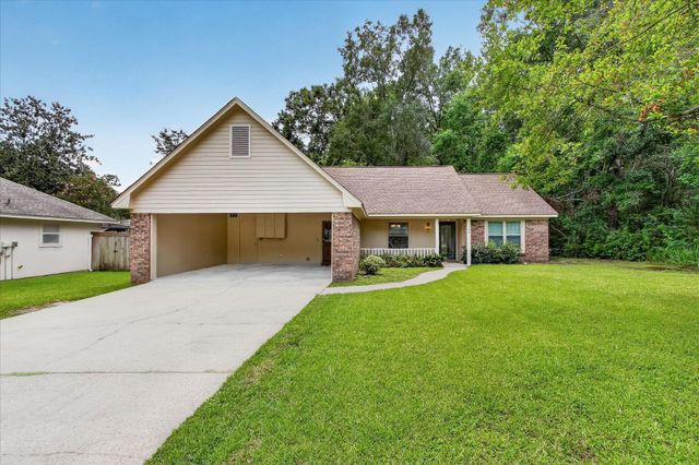 1306 Sandlewood Dr., Hattiesburg, MS 39402