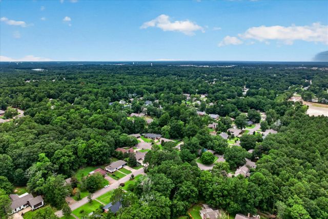 1306 Sandlewood Dr., Hattiesburg, MS 39402