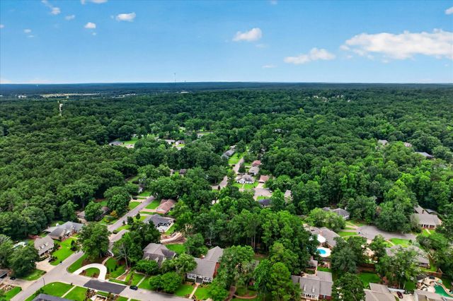 1306 Sandlewood Dr., Hattiesburg, MS 39402