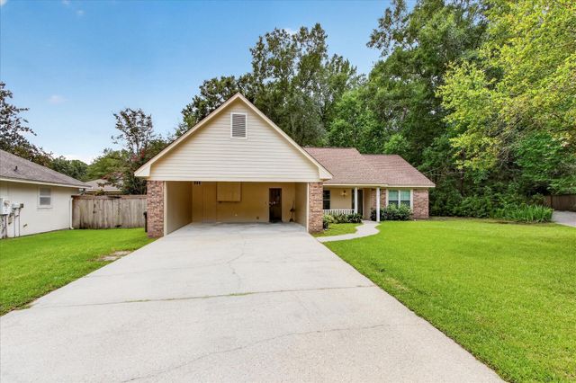 1306 Sandlewood Dr., Hattiesburg, MS 39402