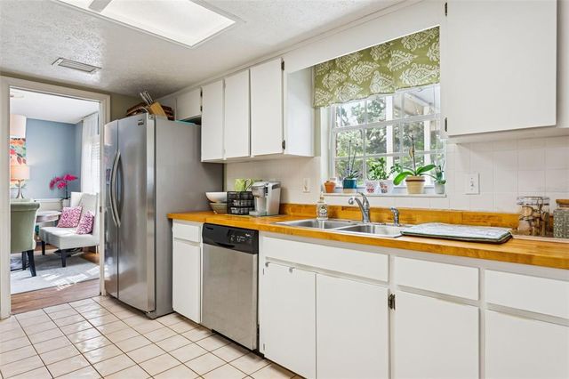 413 MONTROSE AVENUE, Temple Terrace, FL 33617