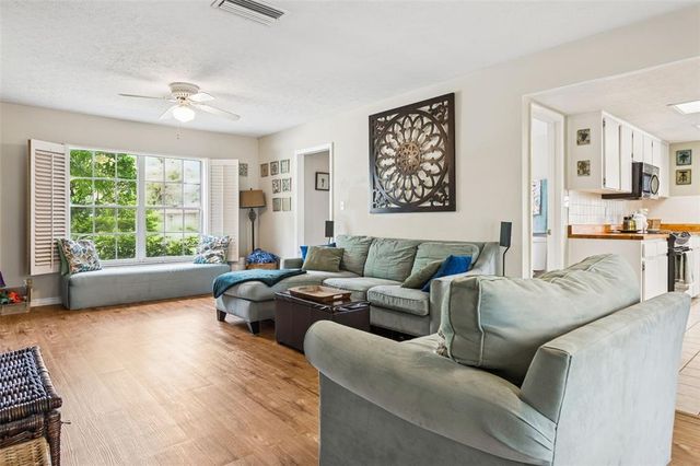 413 MONTROSE AVENUE, Temple Terrace, FL 33617