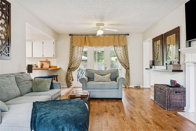 413 MONTROSE AVENUE, Temple Terrace, FL 33617