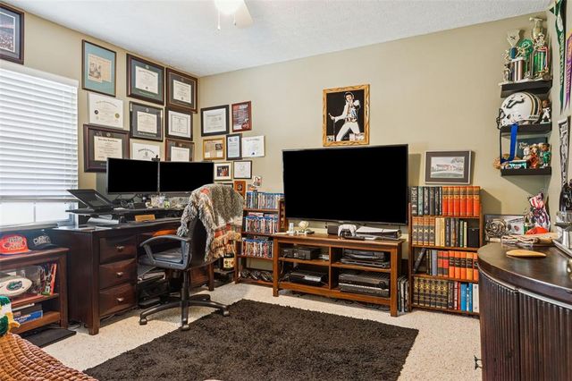 413 MONTROSE AVENUE, Temple Terrace, FL 33617