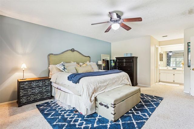413 MONTROSE AVENUE, Temple Terrace, FL 33617