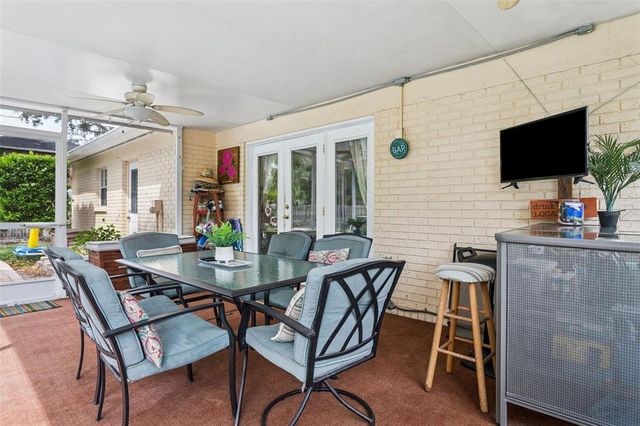 413 MONTROSE AVENUE, Temple Terrace, FL 33617