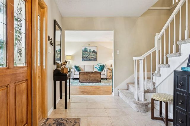 413 MONTROSE AVENUE, Temple Terrace, FL 33617