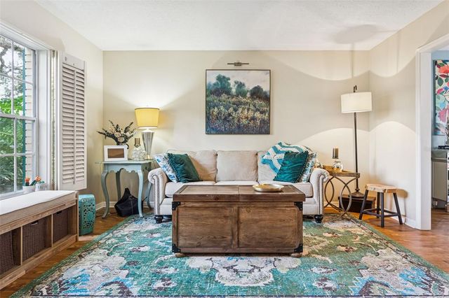 413 MONTROSE AVENUE, Temple Terrace, FL 33617