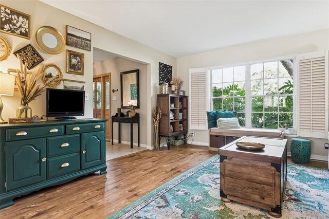 413 MONTROSE AVENUE, Temple Terrace, FL 33617