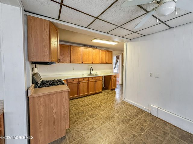 5 Pittenger Pond Road, Freehold, NJ 07728