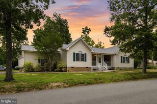 203 FREEDOM RD, Locust Grove, VA 22508