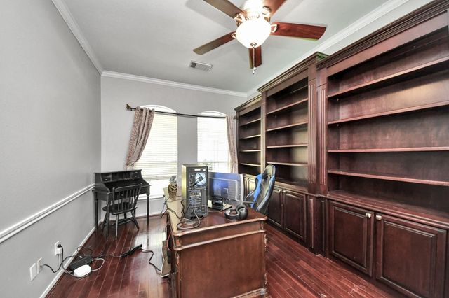414 Willow Pointe Drive, League City, TX 77573