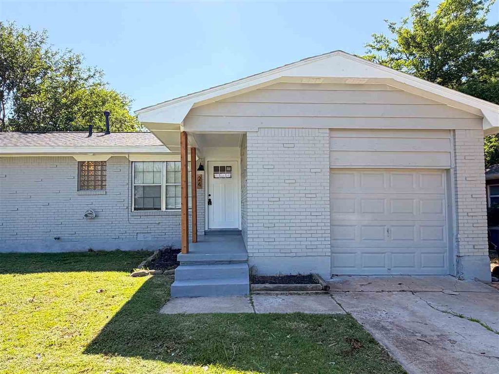 24 NW 53rd st, Lawton, OK 73505