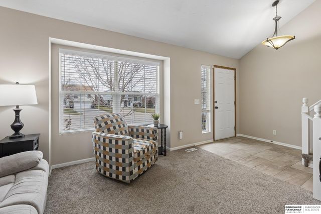 6213 N 79th Circle, Omaha, NE 68134