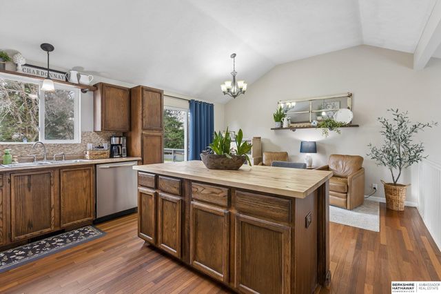 6213 N 79th Circle, Omaha, NE 68134