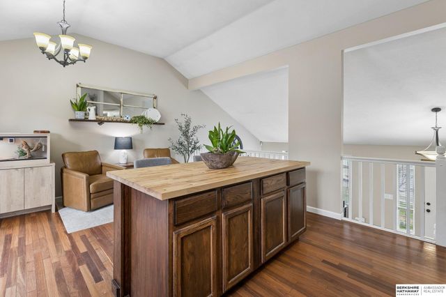 6213 N 79th Circle, Omaha, NE 68134