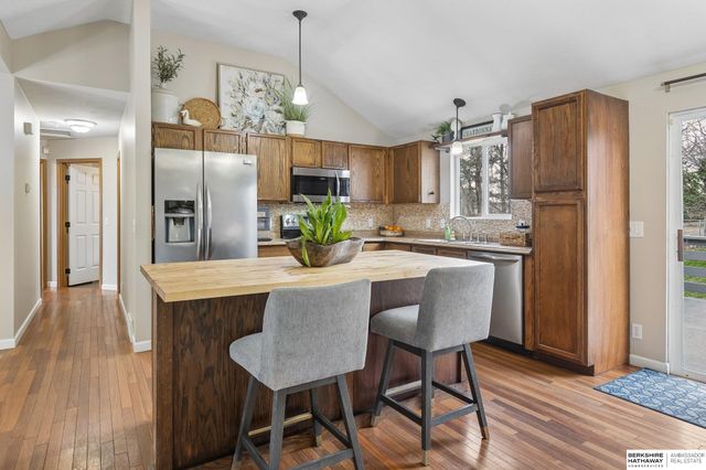 6213 N 79th Circle, Omaha, NE 68134