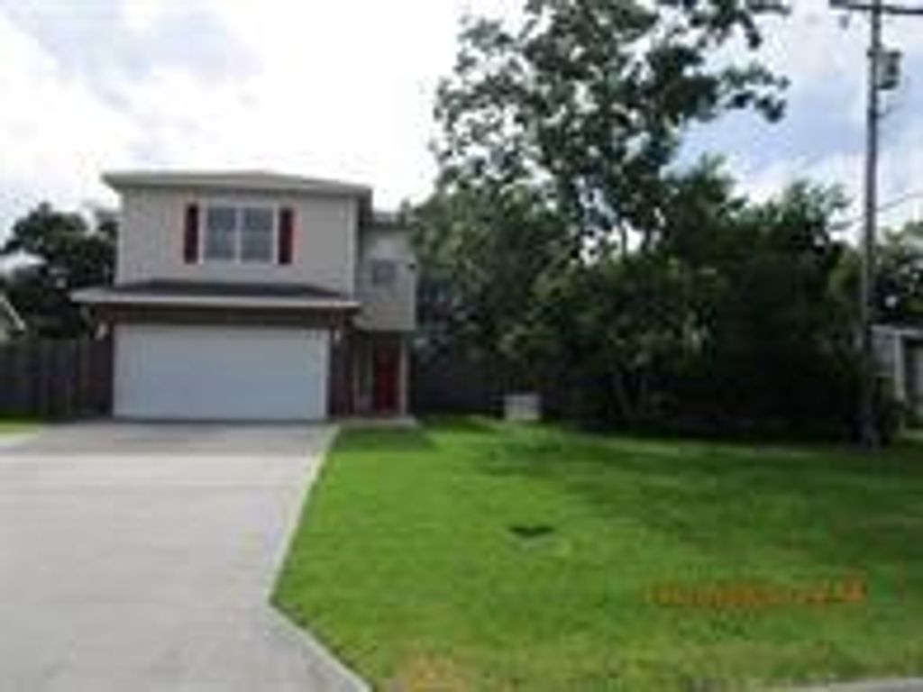 1512 13th Street N, Texas City, TX 77590