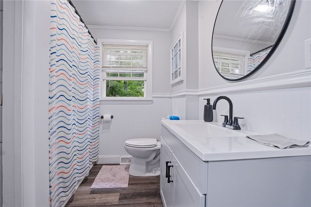 5 Packard Avenue, Warwick, RI 02886