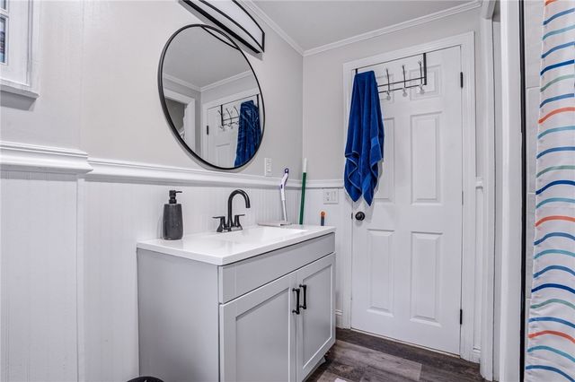 5 Packard Avenue, Warwick, RI 02886