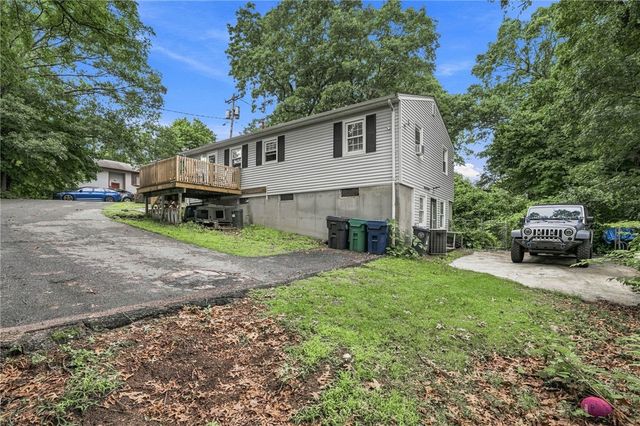 5 Packard Avenue, Warwick, RI 02886