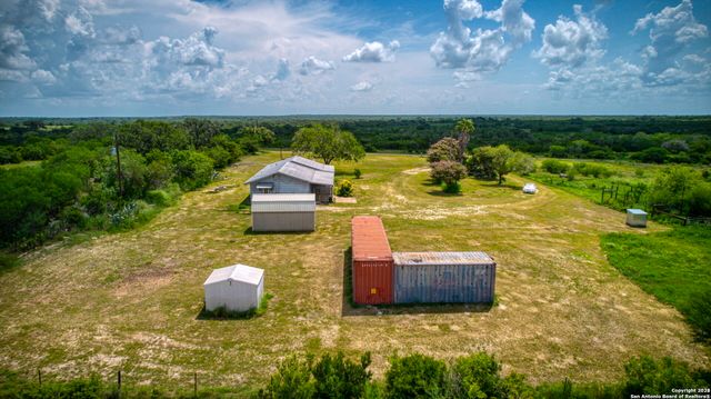 9871 County Road 115, Mineral, TX 78125