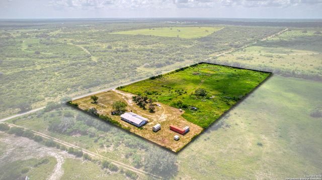9871 County Road 115, Mineral, TX 78125