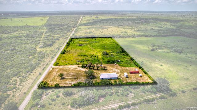 9871 County Road 115, Mineral, TX 78125