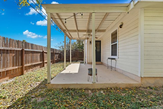 1800 Pearce Court, San Marcos, TX 78666