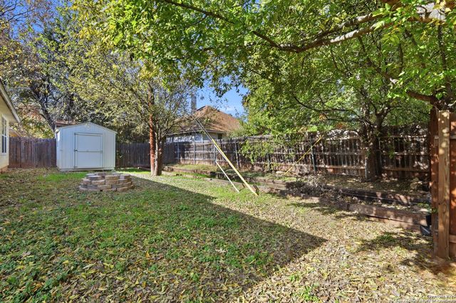 1800 Pearce Court, San Marcos, TX 78666