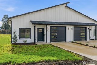 9 Anchor Way #A, Cathlamet, WA 98612