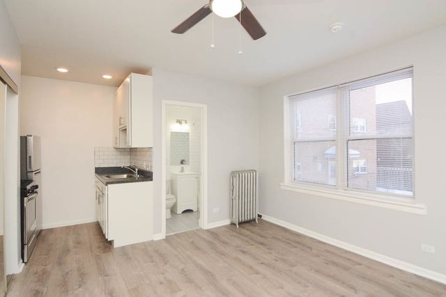 4241 N KENMORE Avenue 110, Chicago, IL 60613